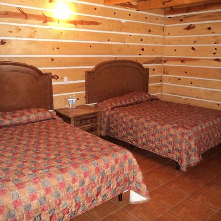 Cabanas Montebello Inn 克雷尔 外观 照片