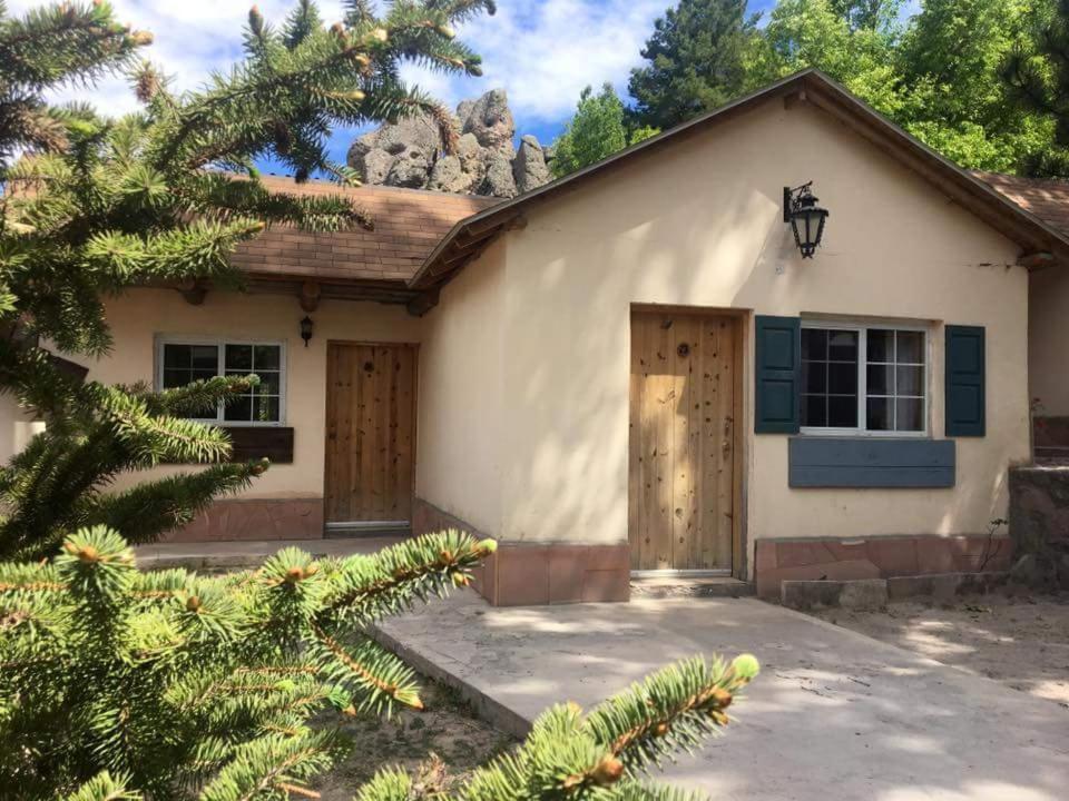 Cabanas Montebello Inn 克雷尔 外观 照片